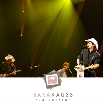 brad_paisley_opry-3