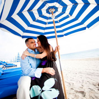 miami_engagement_11_miami_beach_umbrella