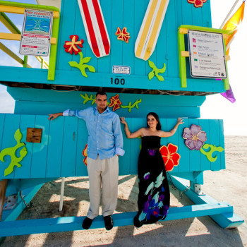 miami_engagement_13_colorful_beach_towers