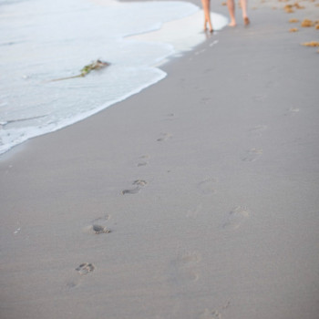 palm_beach_photographer_5_footprints_sand