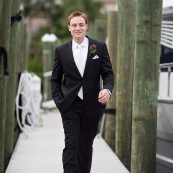 admirals_cove_wedding_17_groom1