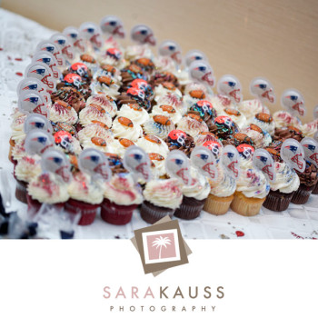 admirals_cove_wedding_36_football_cupcakes1