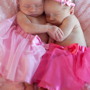 twin-baby-girls_12