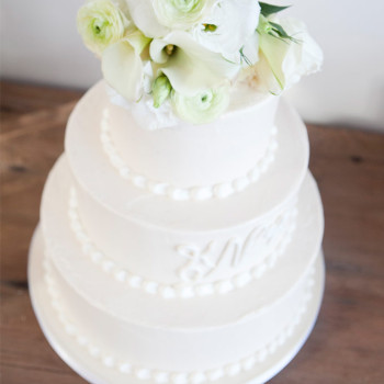 private_home_wedding_16_wedding-cake