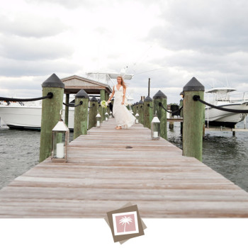 private_home_wedding_34_bride-on-dock_yacht