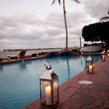 private_home_wedding_35_florida_pool_lanterns