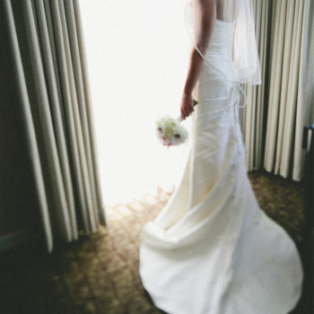 st_patricks_day_wedding-12_white-dress_veil