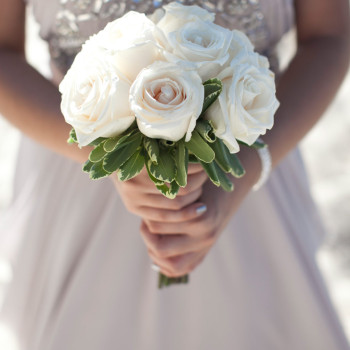 dominican-republic-wedding_25-bridesmaid-bouquet