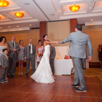 singer-island-marriott_51-first-dance