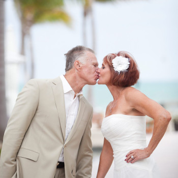 key-west-wedding_21_kiss