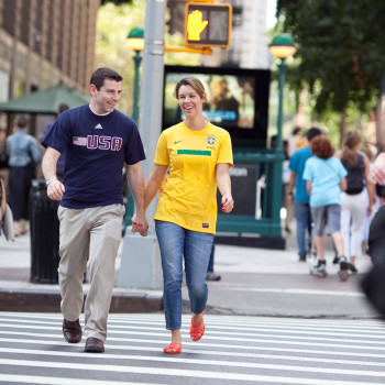 new-york-engagement-session_23-soccer-usa-brazil-jerseys