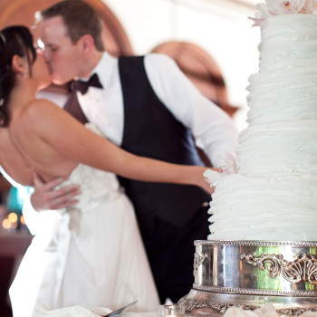 Breakers_palm_beach_wedding_40-kiss-cake