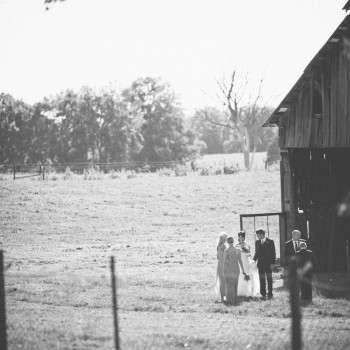 tennessee_wedding_photographer_11_bridal_party_barn