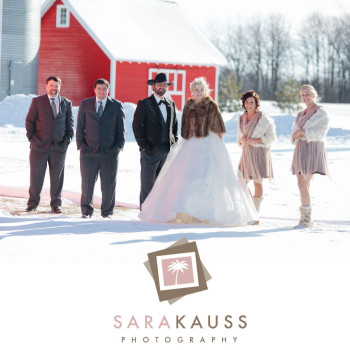 winter_wedding_16_big_red_barn_bridal_party_in_snow