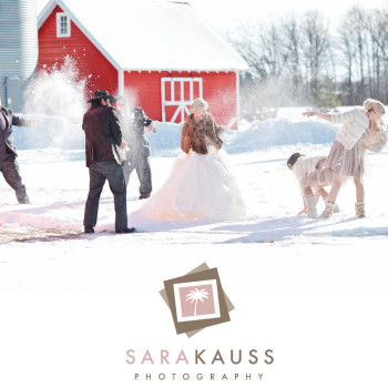 winter_wedding_16_bridal_party_snow_ball_fight