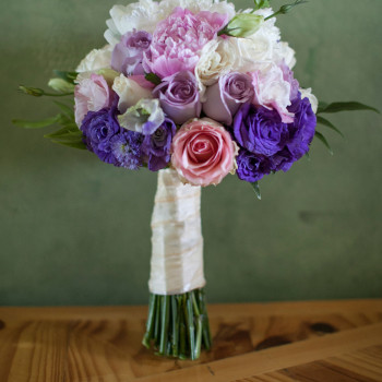 costa_rica_wedding_3_villa_caletas_flowers_bouquet