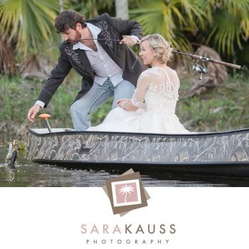 kari_and_billy_florida_sunset_wedding_photos-18_catching-a-bass