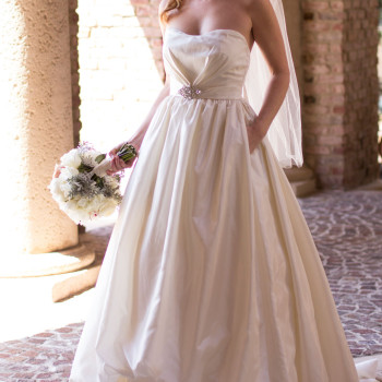 bella-collina-italian-village-wedding-22-gorgeous-bride1