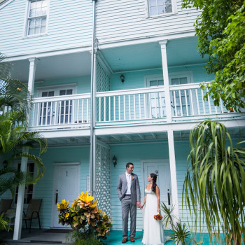 key-west-wedding-16-bride-groom_house-rental