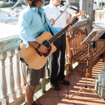 key-west-wedding-28_ceremony_rusty-lemon_live-music