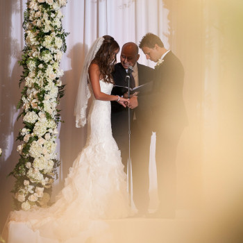 ashley-and-stephen-weiss-wedding_19_ceremony-prayer