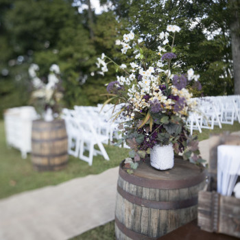 nashville-wedding-owen-farm-08-wine-barrell