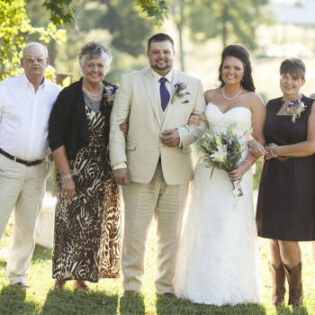 nashville-wedding-owen-farm-22-fun-family-photos