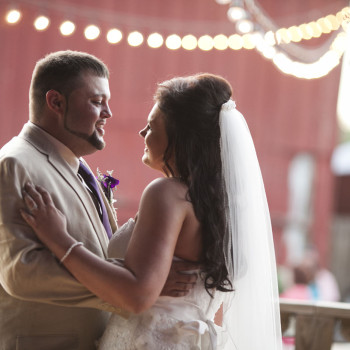nashville-wedding-owen-farm-29-bride-and-groom-first-dance-song