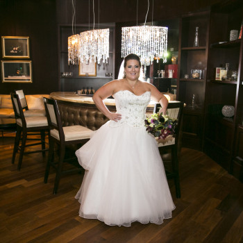 ritz-carlton-wedding-029_bride-wine-room