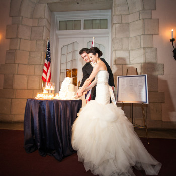 flagler-museum-wedding-42_cake-cutting_reception