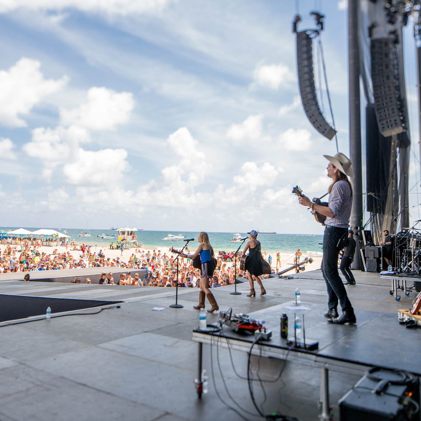 Maddie and Tae | Tortuga Music Festival | Sara Kauss Photography