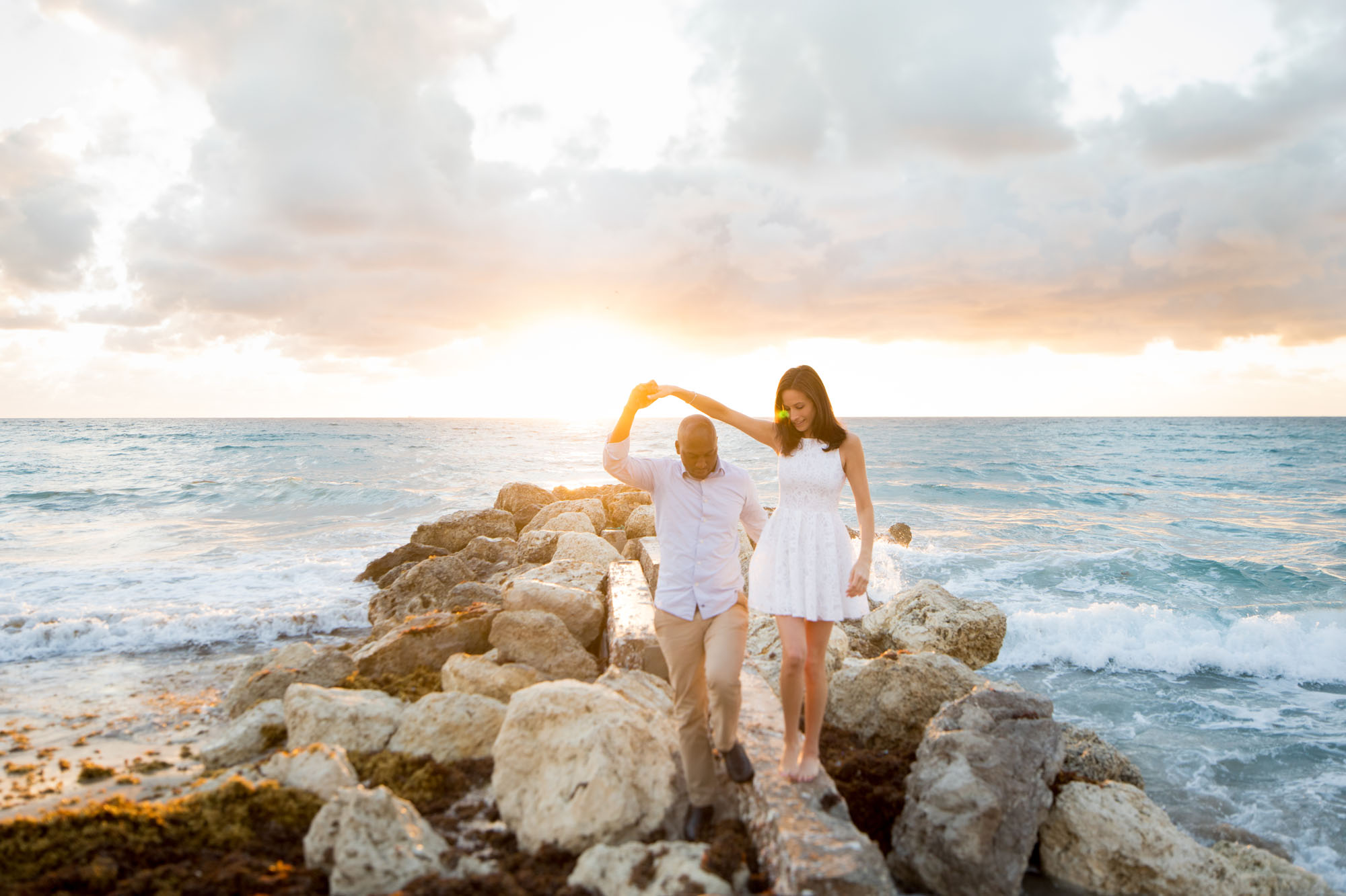 Sunrise Engagement Photos | Sara Kauss Photography